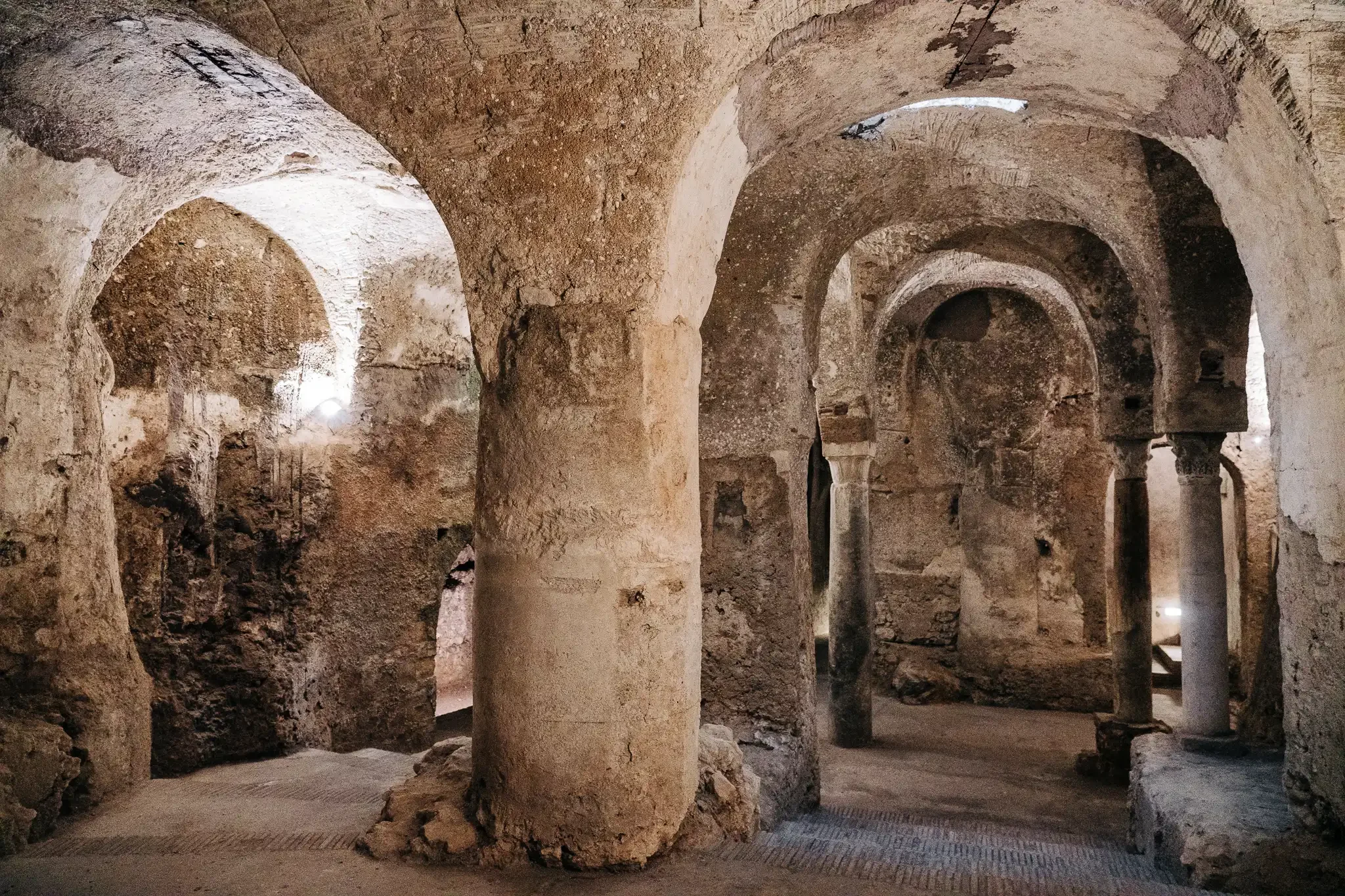 Catacomb - Aberdeen and Aberdeenshire Photographer - Leticia Gaidon Bradford Photography - Architecture and Museum Photography - Blog - Corporative and Business Photos - Headshots - Personal Branding - Photography Business Blog - Portrait
