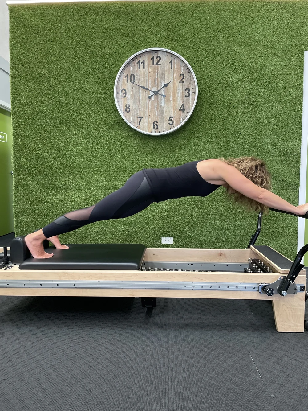 Joannas_Pilates_Mornington_reformer_3.jpeg
