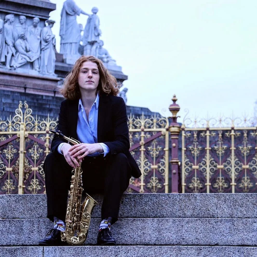 Challenging traditions with music and visual art — DEBUT