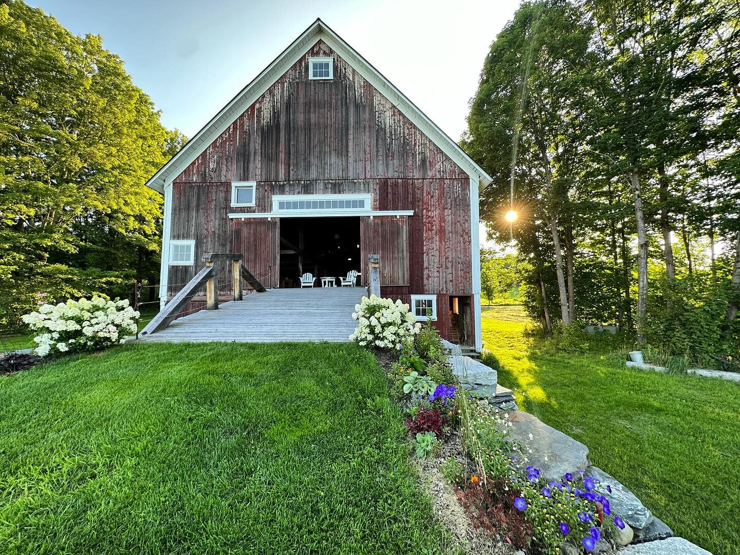 Summer afternoon sun flare to mark a very special celebration! Whether you&rsquo;re looking to share your wedding with a small intimate gathering or a large festive group of family and friends, our historic barn and grounds create an atmosphere like 