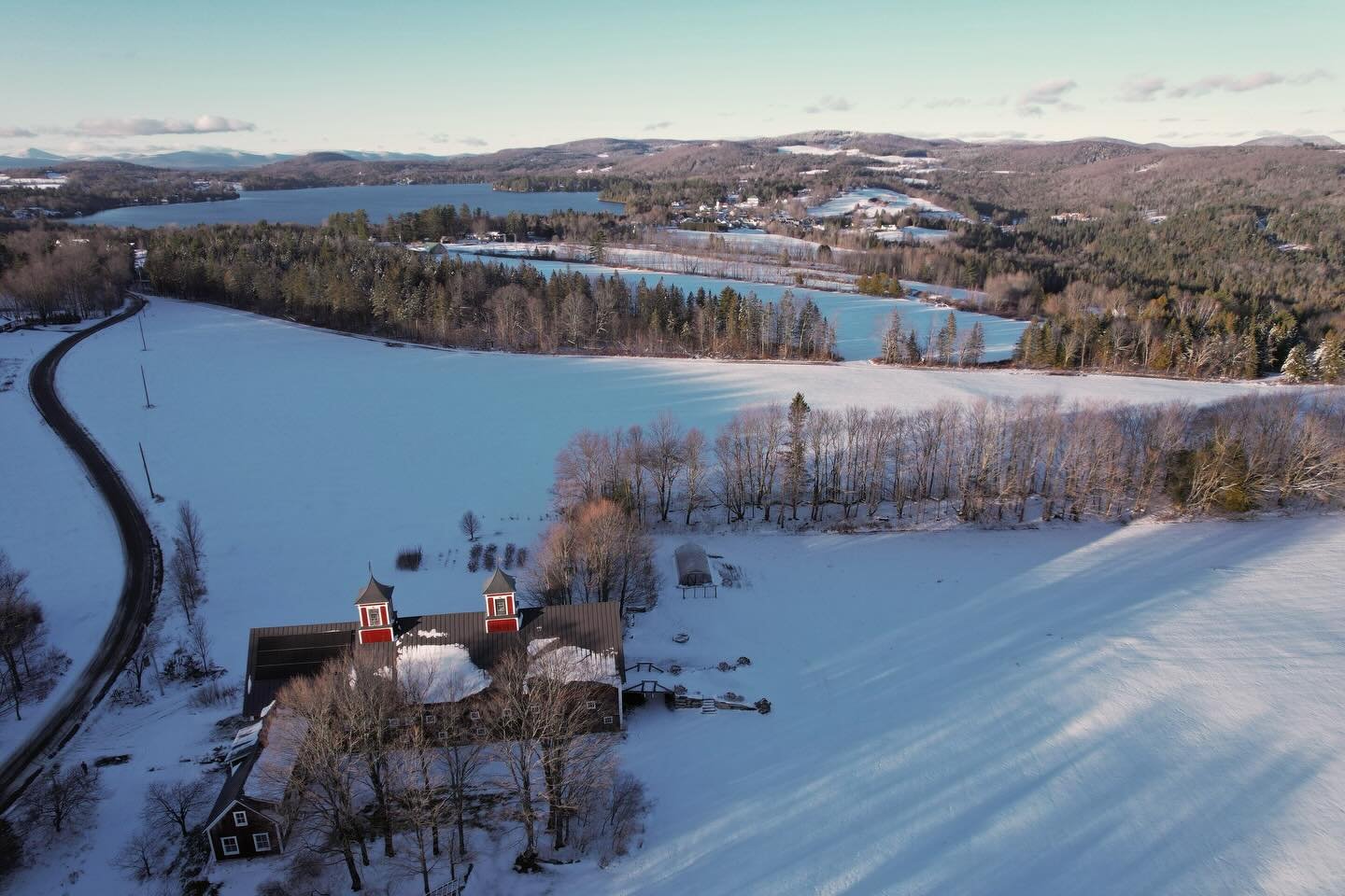 We live in a winter wonderland! Appreciating the sparkling sun today and the long shadows ☀️

#vermontbarns #historicbarn #vermontbarnwedding #caspianlake #weddingvenue #winterwonderland