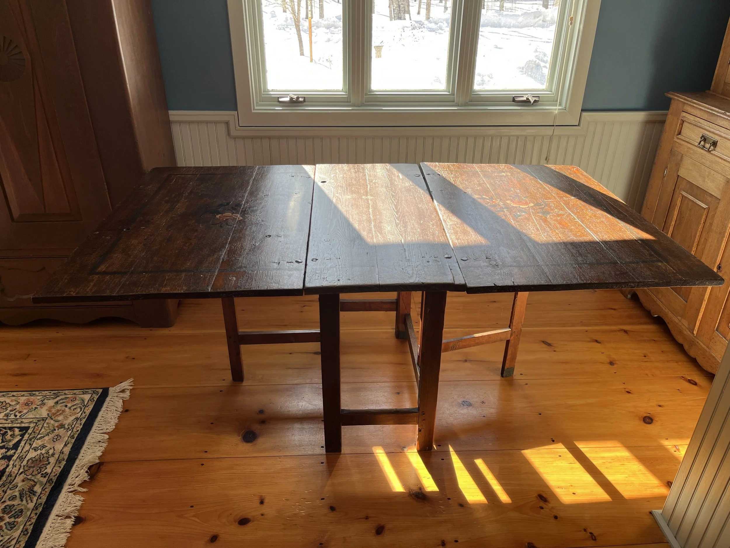  Both leaves out: measures 40” w x 70 1/2” Long x 29 3/4” High 