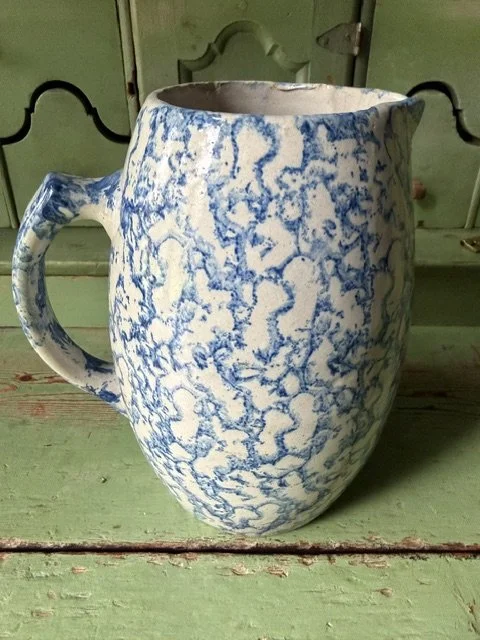 Spongeware (rounded) pitcher