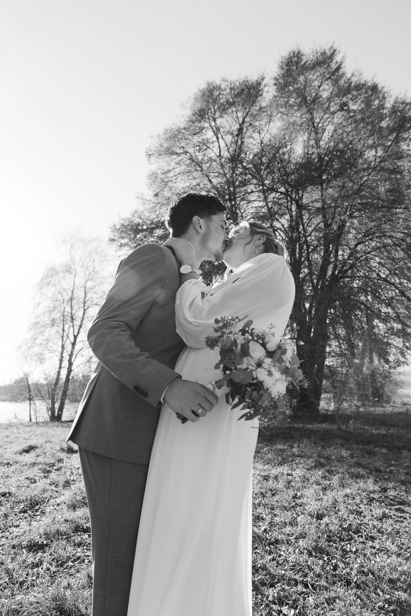 Hochzeitsfotograf-Schwandorf-Regensburg-civilwedding-photographer-modern48.jpg