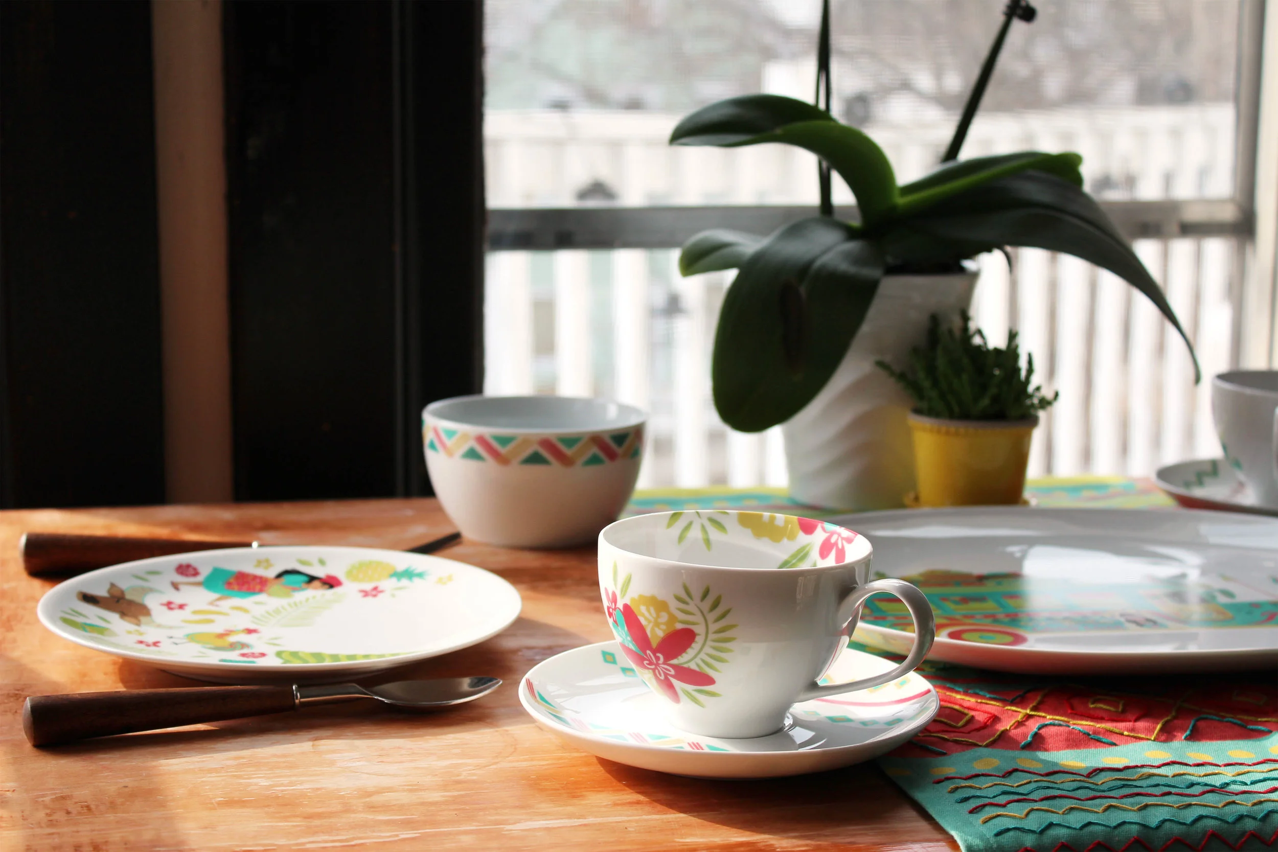 Merienda Dishware Collection