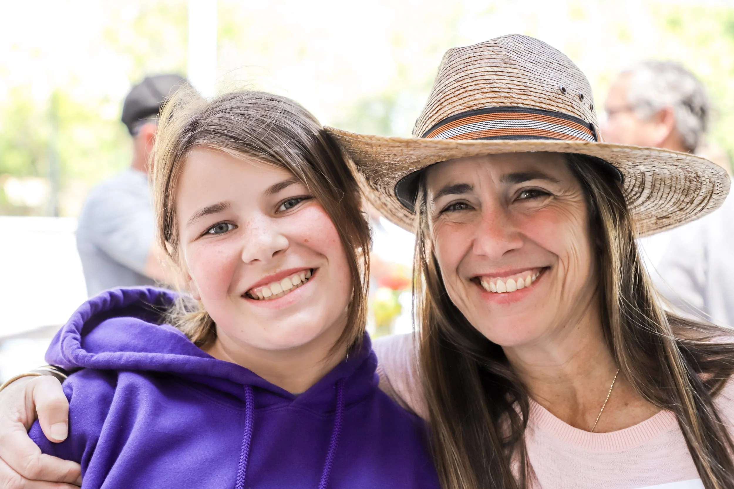 Saskia and Caitlin.jpg