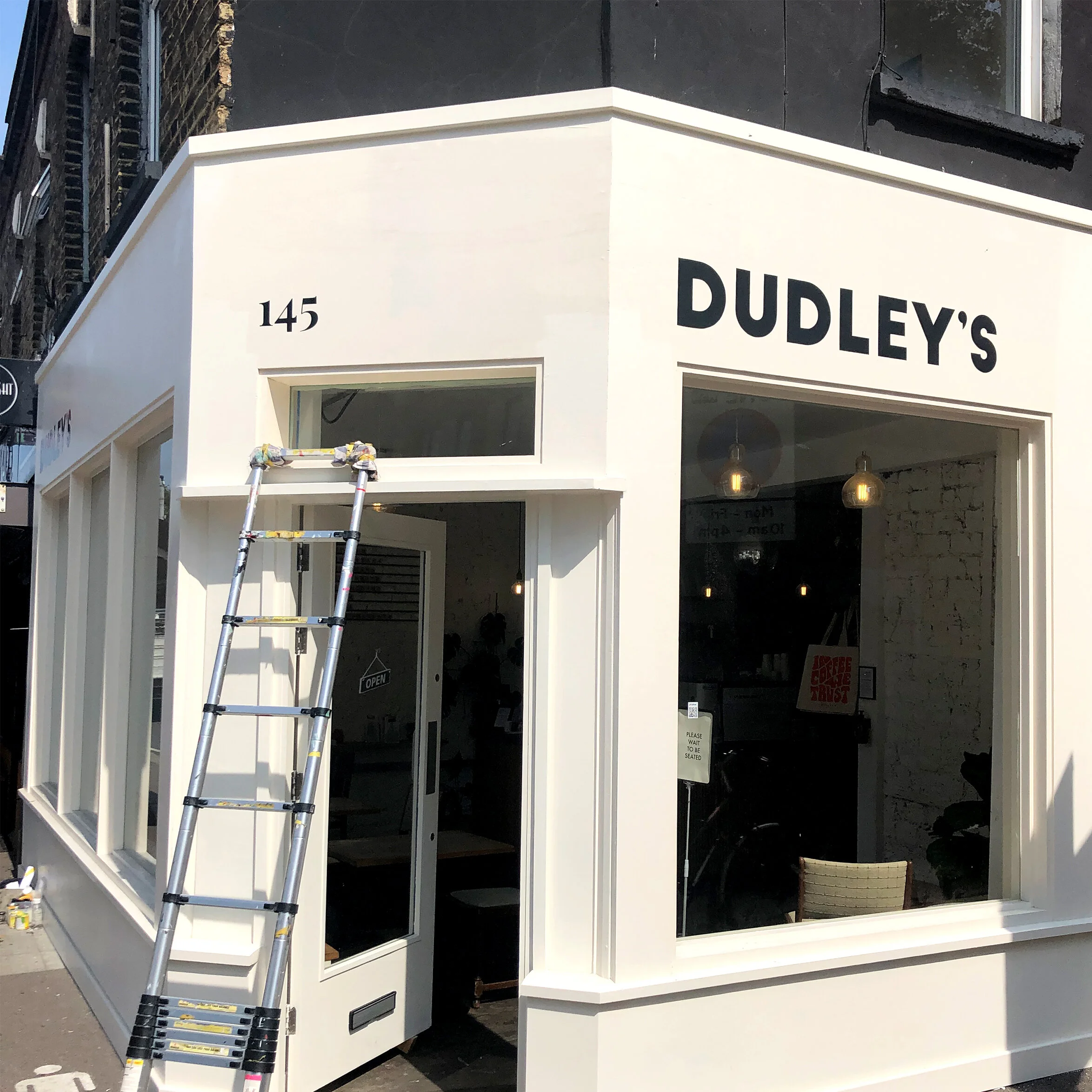 Tyler&Co_Homepage_Dudleys_Signwriting.jpg