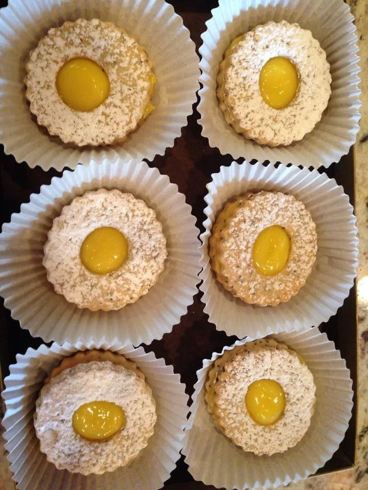 Linzer Cookies