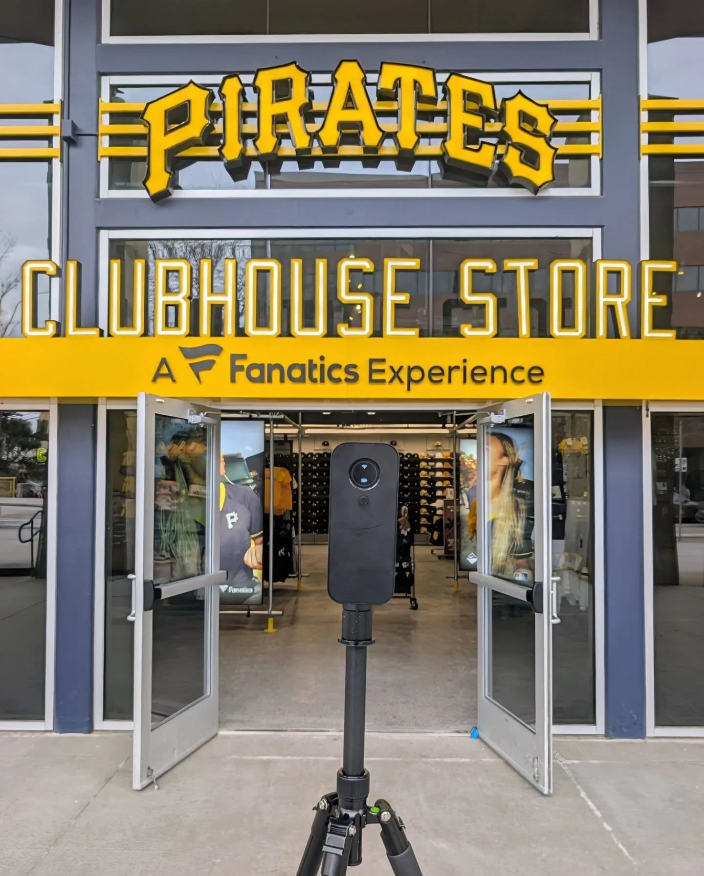 Today we were @pncparkevents home of the @pittsburghpirates and needless to say, it was extra sweet. Winning is a tradition for @virtualhomey and the #pittsburghpirates Did you know that our founder @matttorti won #employeeofthemonth when he worked f