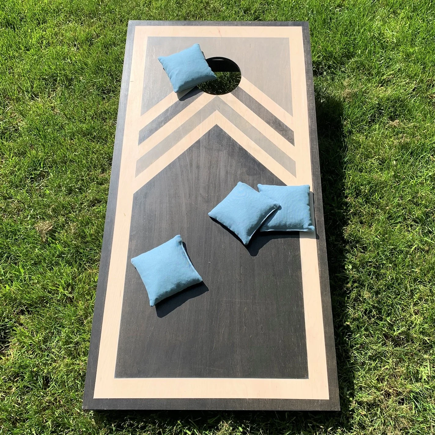 Cornhole+Black+and+White.jpg