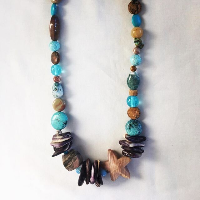 Available in my Etsy shop #oneofakindjewelry #nativeamericanartist #nativeamericanjewelry #indigenousfashion #americanindianmovement #wampum #wampanoag #marthasvineyard #aquinnah #goddessjewelry #mermaidjewelry #yoginilifestyle #islandgirl🌴 #indigen