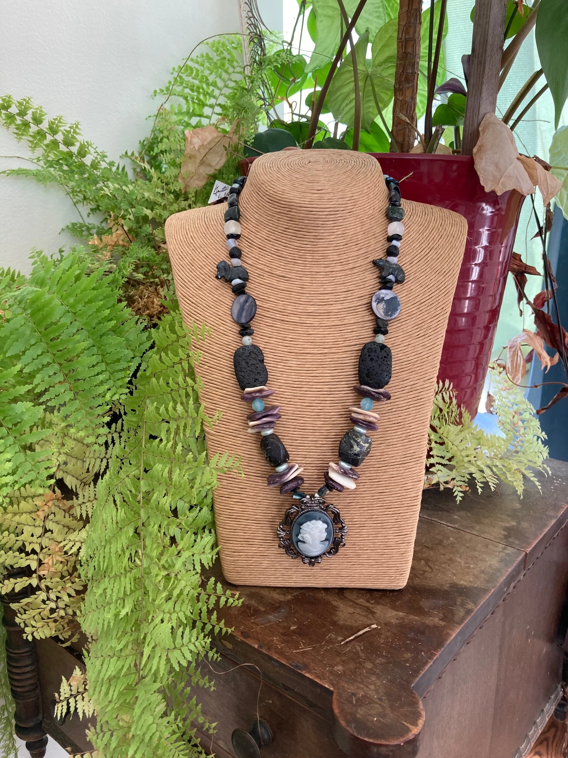 D6B76827-2370-452D-A1F8-23DAE47FDCBB