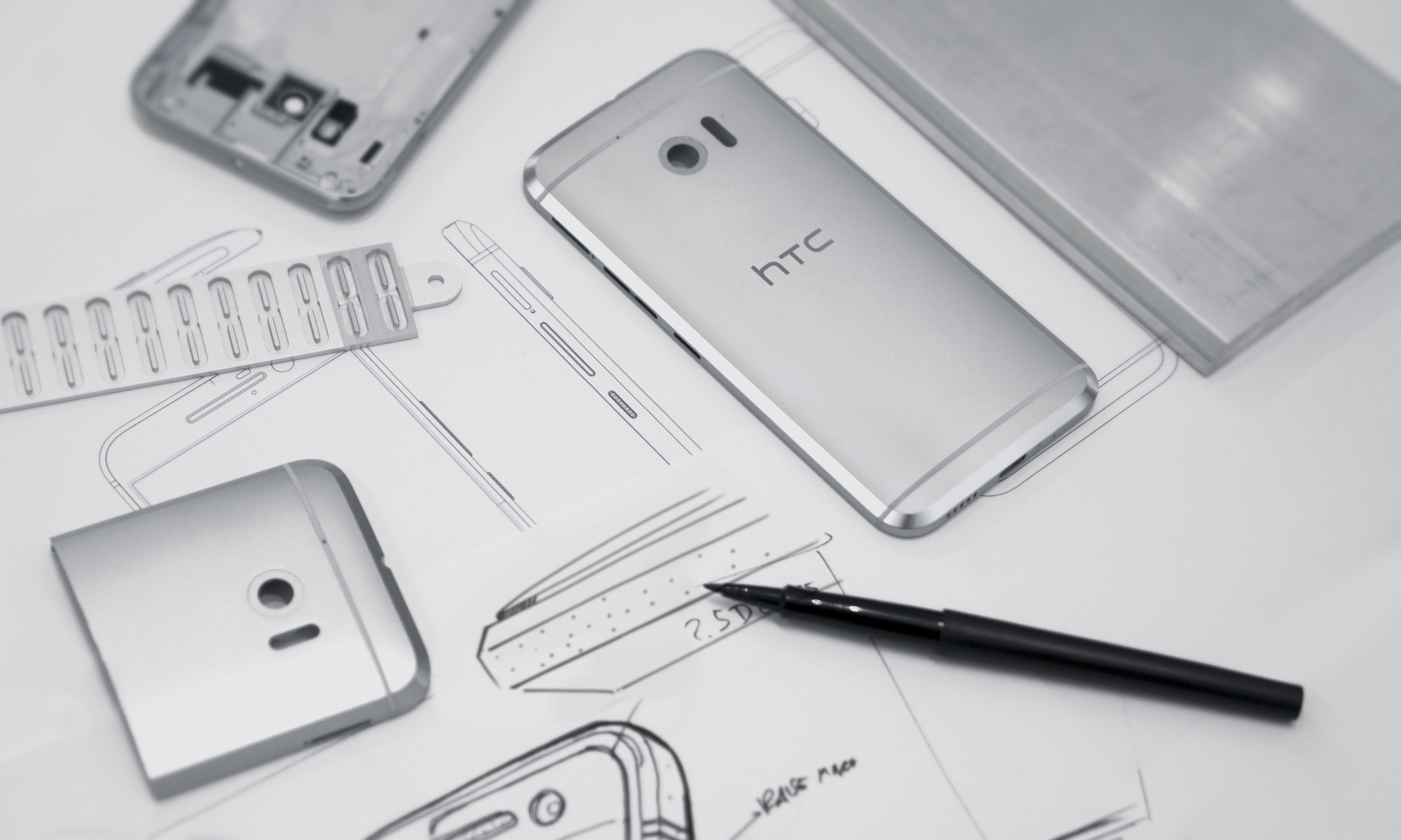 03_HTC10_design.jpg
