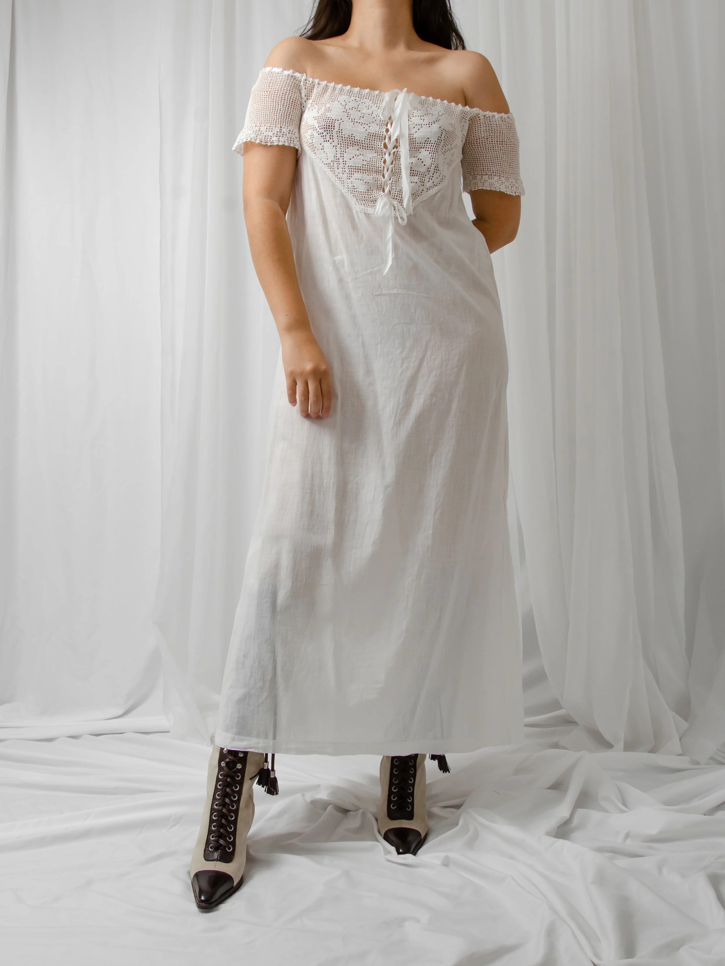 Off-Shoulder Edwardian Dress (S/M)