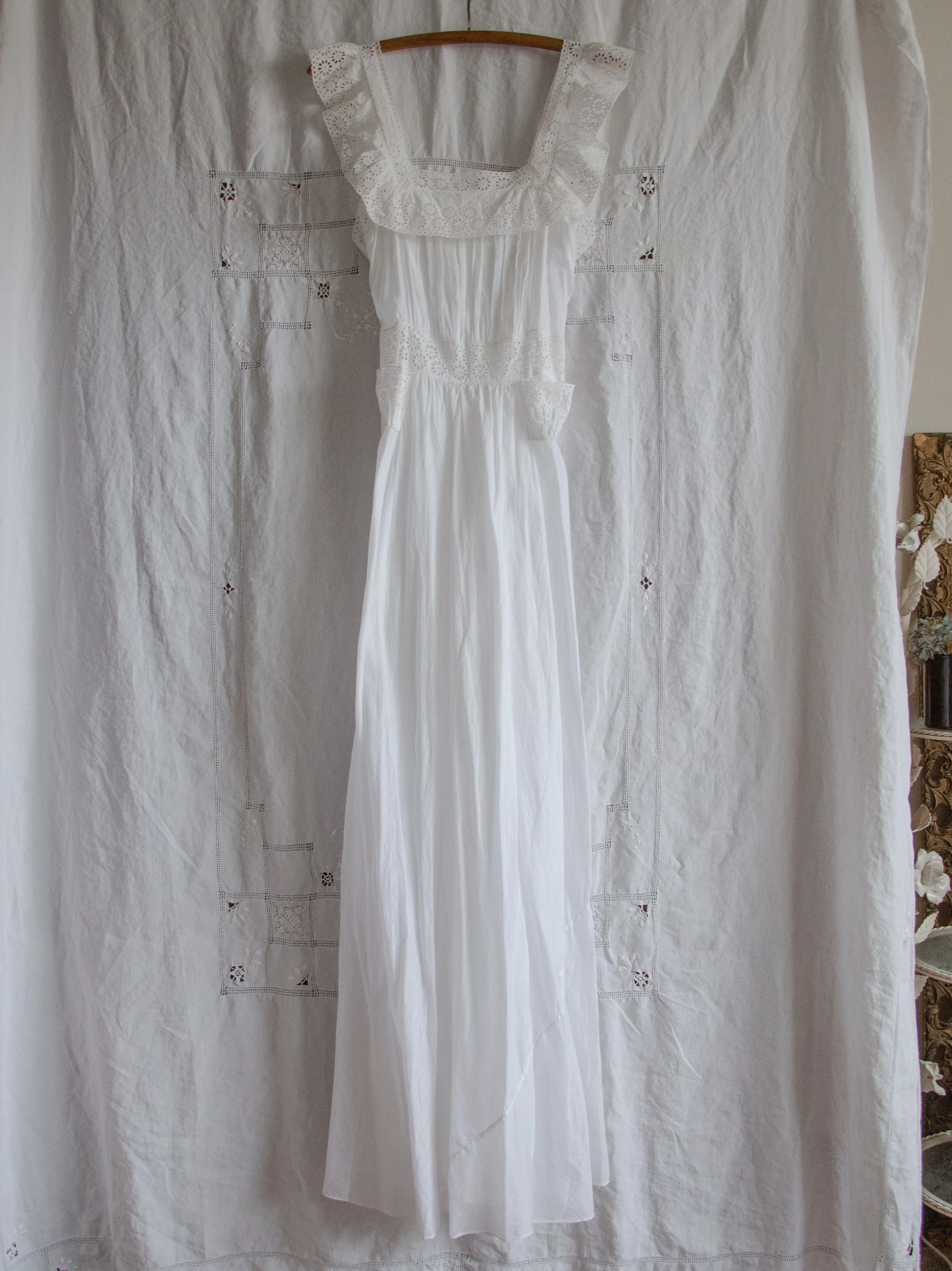 40s Cotton Eyelet Slip Dress (XS)