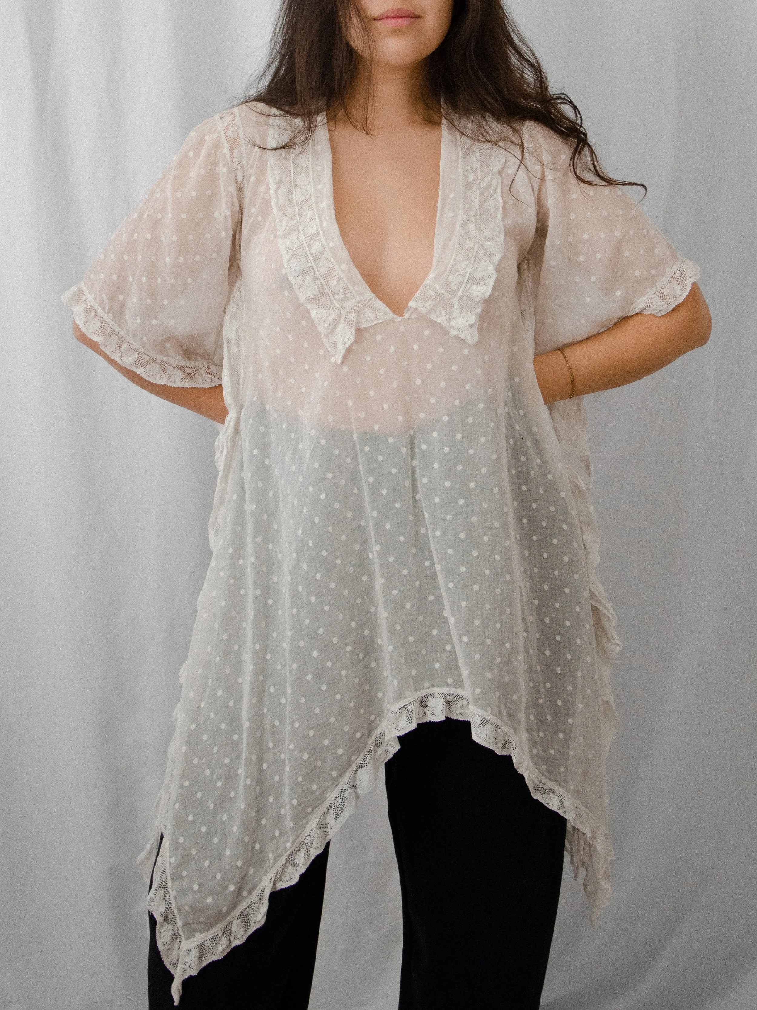 Antique Angel Sleeve Dot Top (S/M)