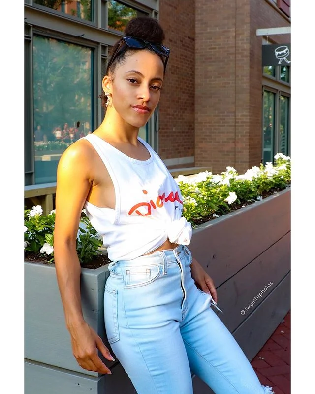 Whitney

#streetmeetdc #igdc #acreativedc #portrait #portraitmood #portraitmeetdc #topportraits #topportrait #pursuitofportraits #portrait_perfection #dctography #foto #fwyettephotos #streetportrait #mydccool #powwowdc #allinshooters #portraitography