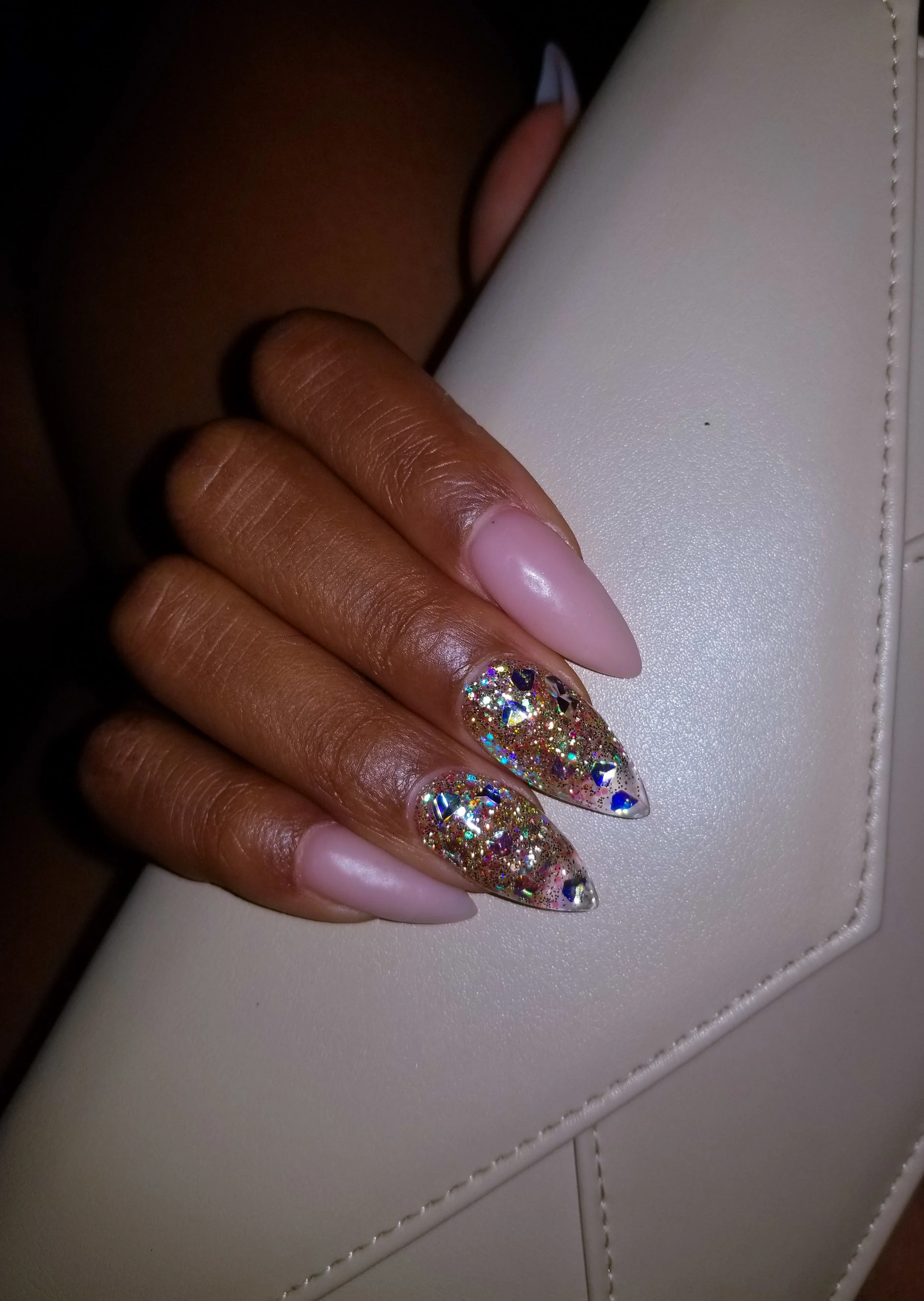 Thanks Samantha at The Nail Shop for hooking my nails up! You can see her work on IG at samanthalanettenails.