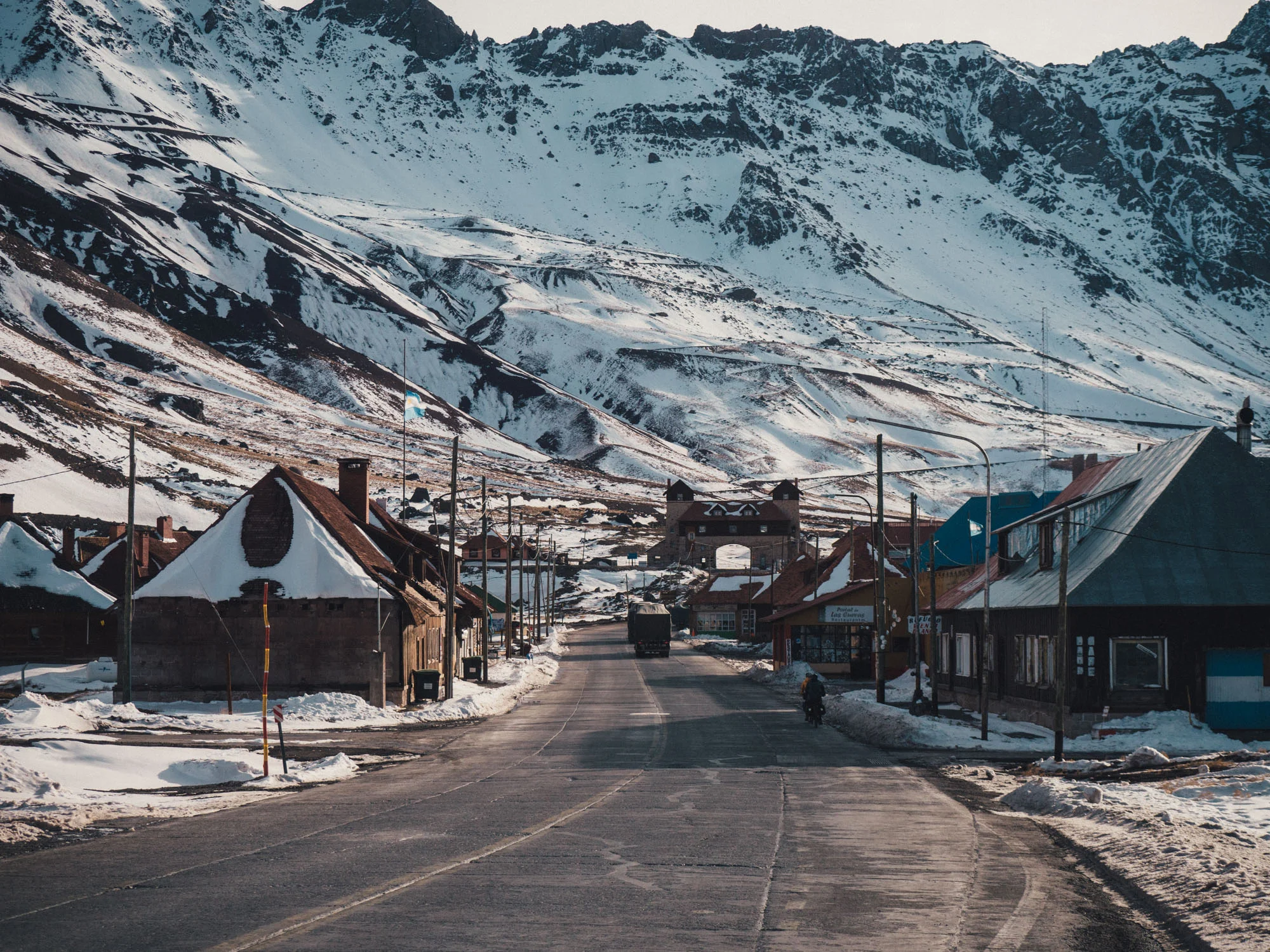 La Cueva, border town in Argentina.
