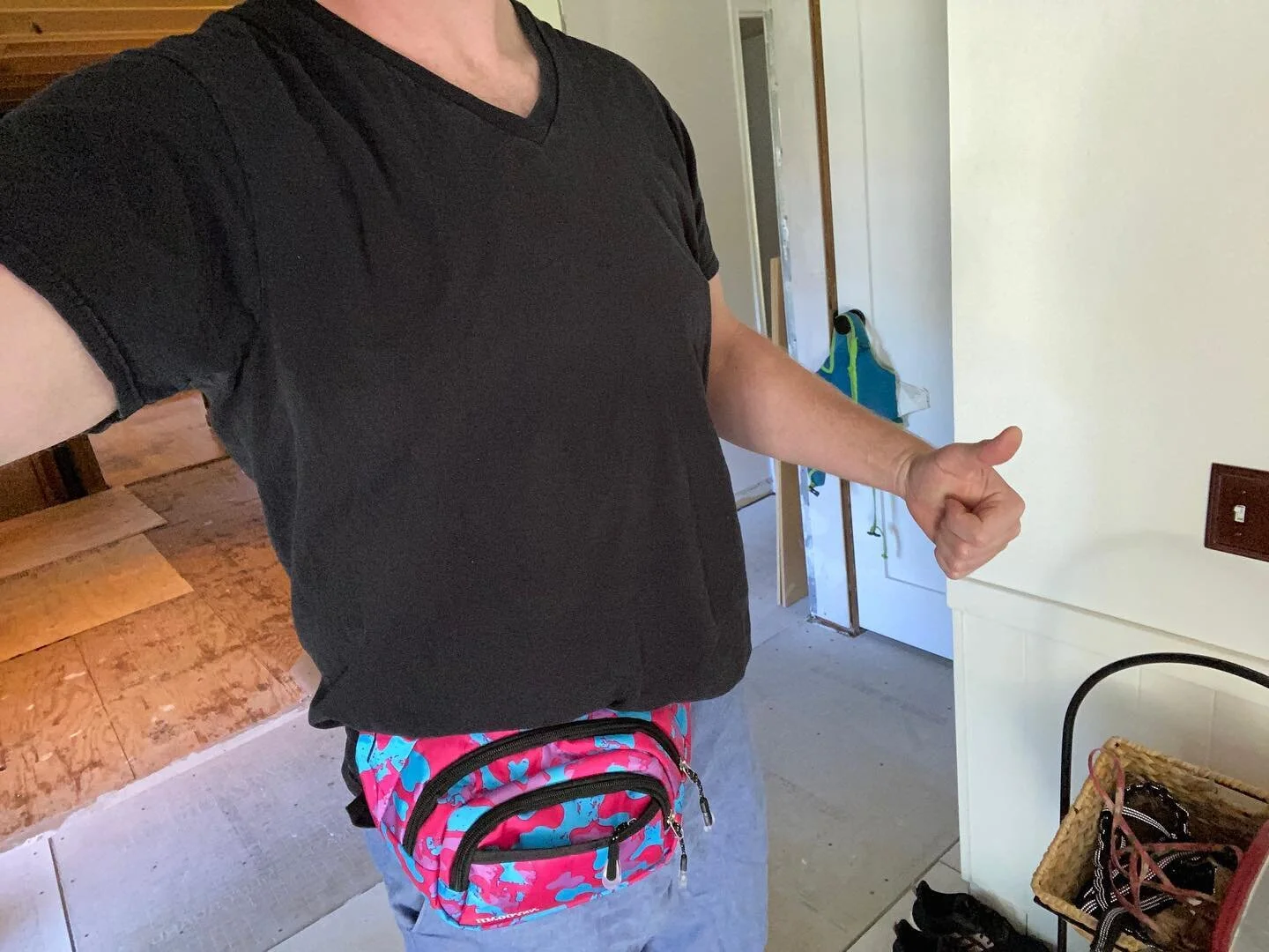 You might not be able to see it, but there is a waist purse in this pic and I&rsquo;m wearing it. Leveled up today. #FannyPackStacked