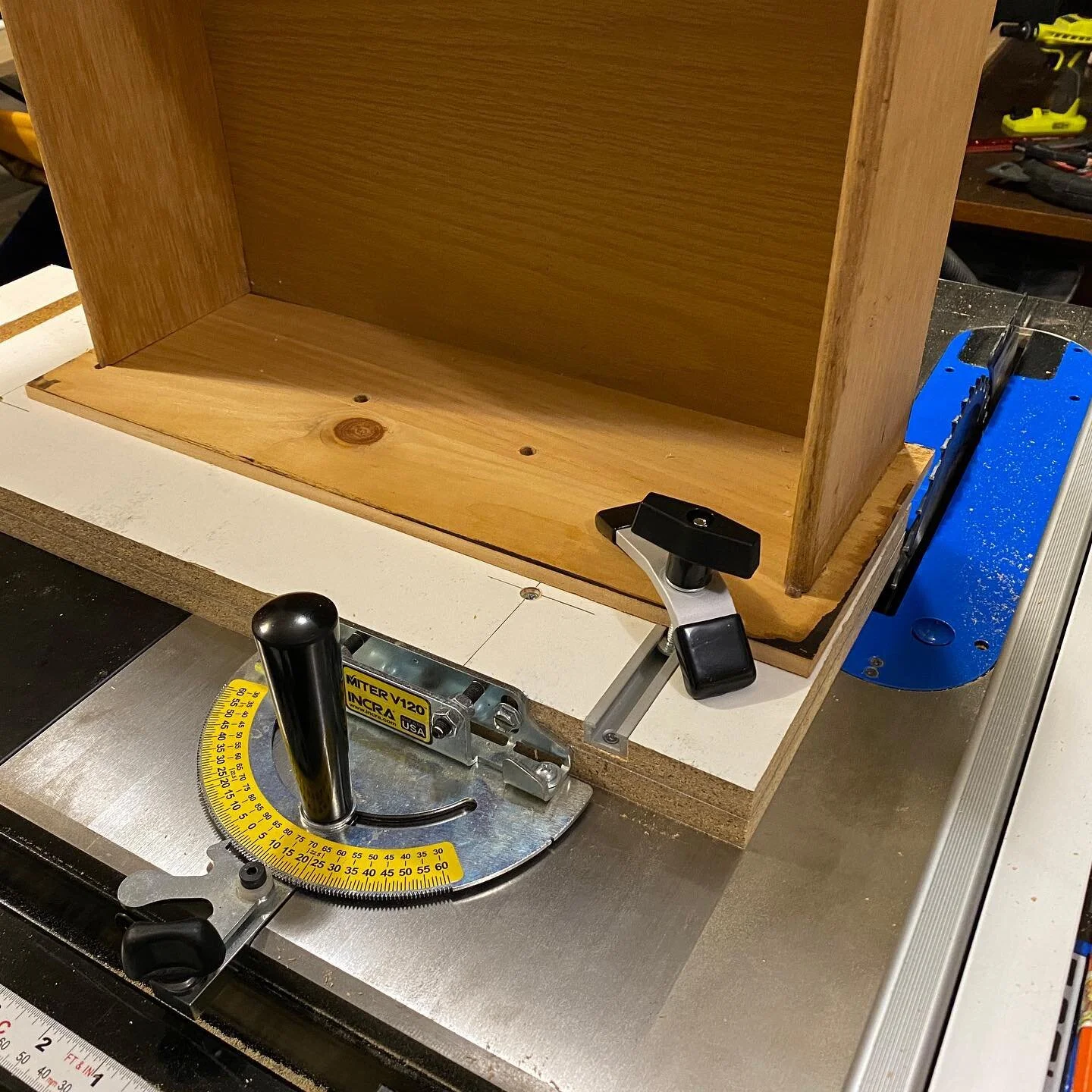 Sick jig pics and thicc face frames! YUHS! Squaring up some drawer faces for a dresser restoration. We&rsquo;re going with the 5/8&rdquo; face. #incratools #deltatablesaw #midcenturyfurniture #upcycledfurniture #diy