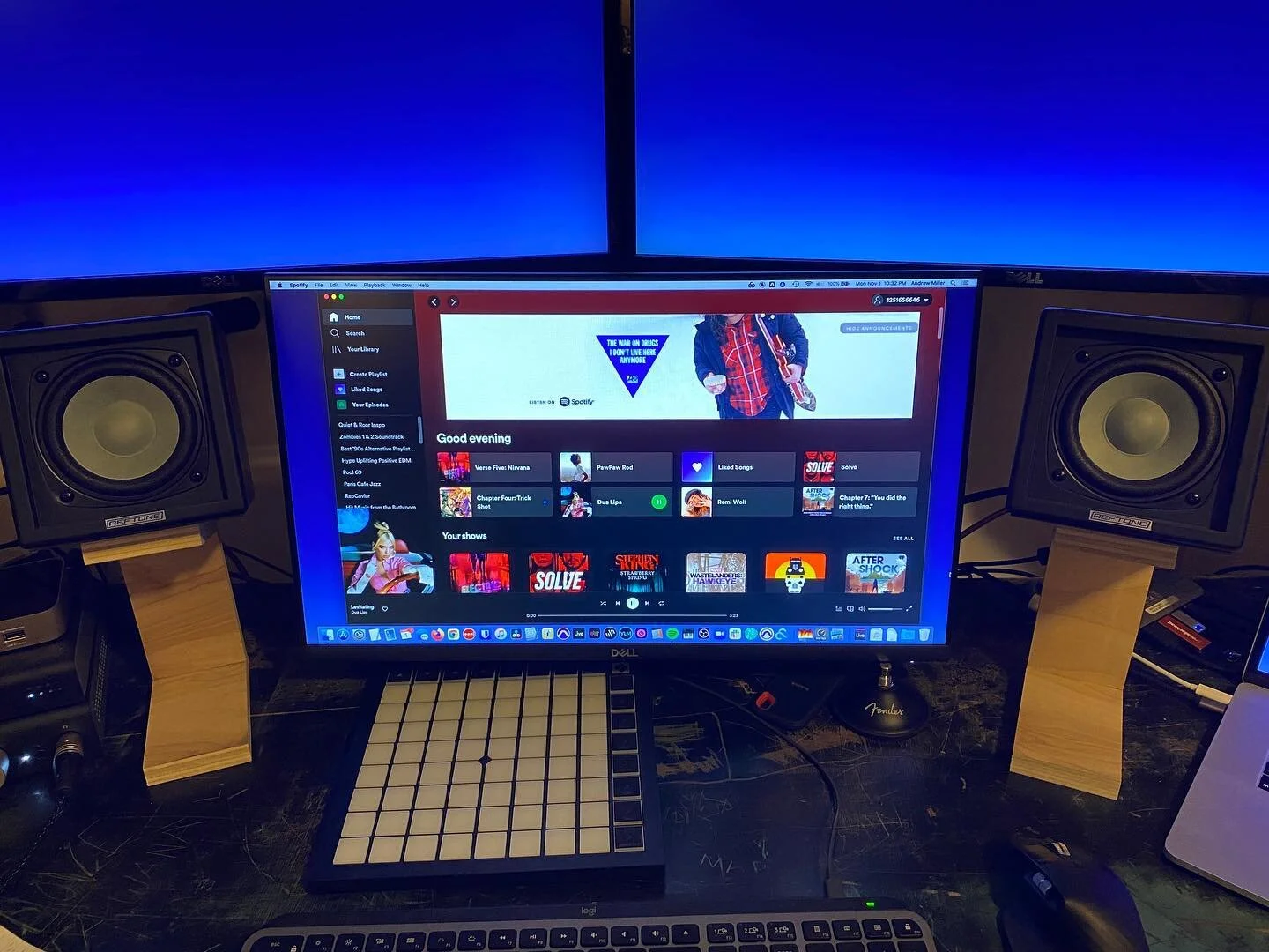 BOOM! Some stands for my @reftonespeakers ! 1st design now it&rsquo;s time to refine. #diy #speakerstands #studiomonitors #monitorspeakers #songwriterlife #diymusic