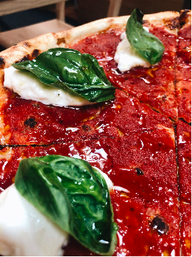 LA WOMAN PIZZA