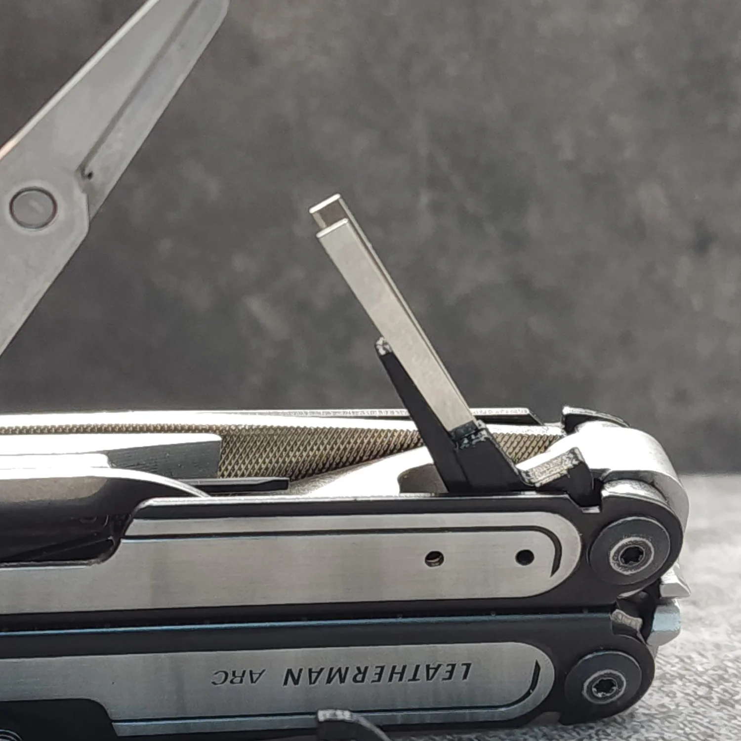 Tweezer and pin for Leatherman Arc and Free P4/P2 — Kristen Van Patten