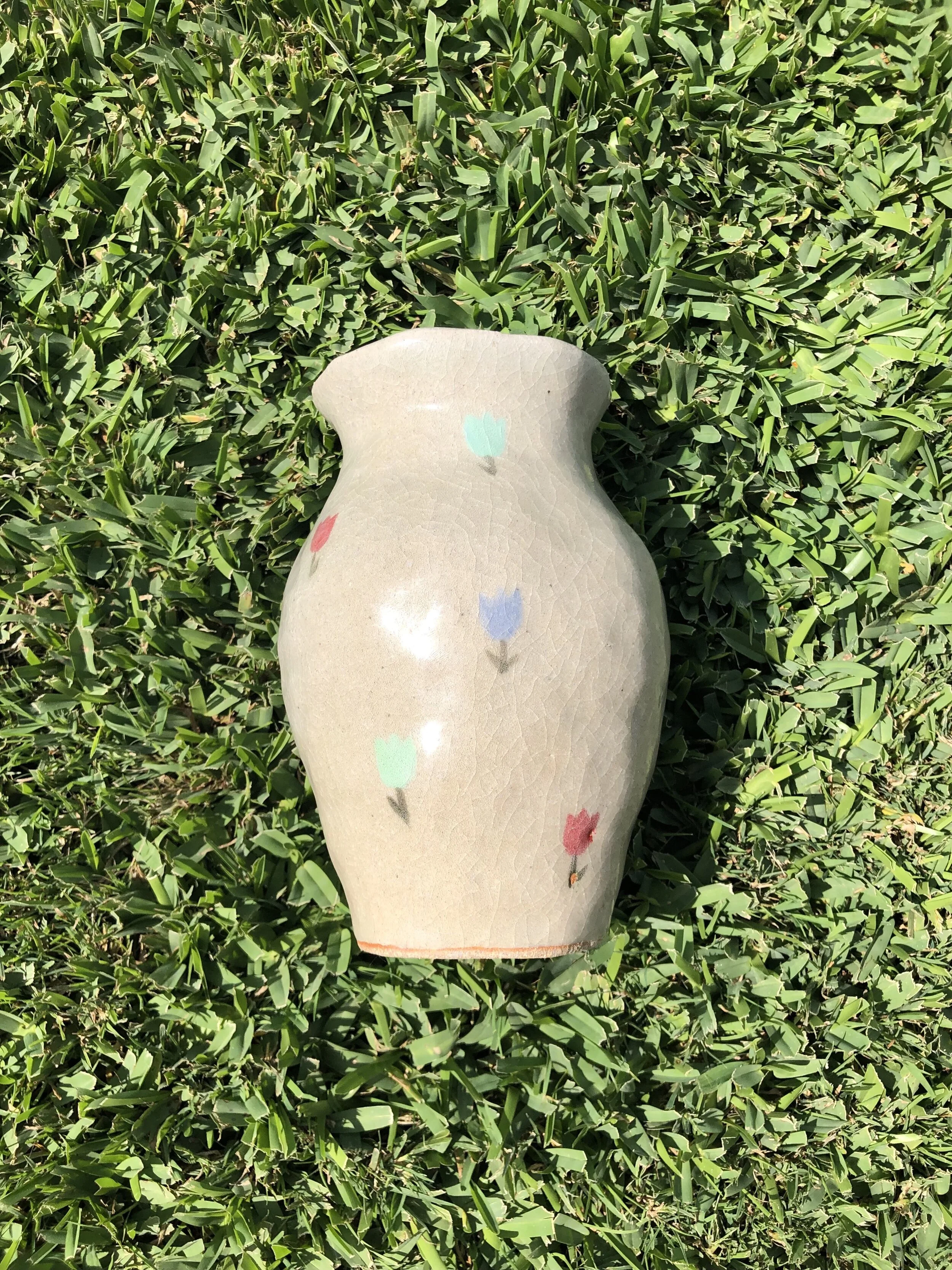 tulip vase 2.jpg