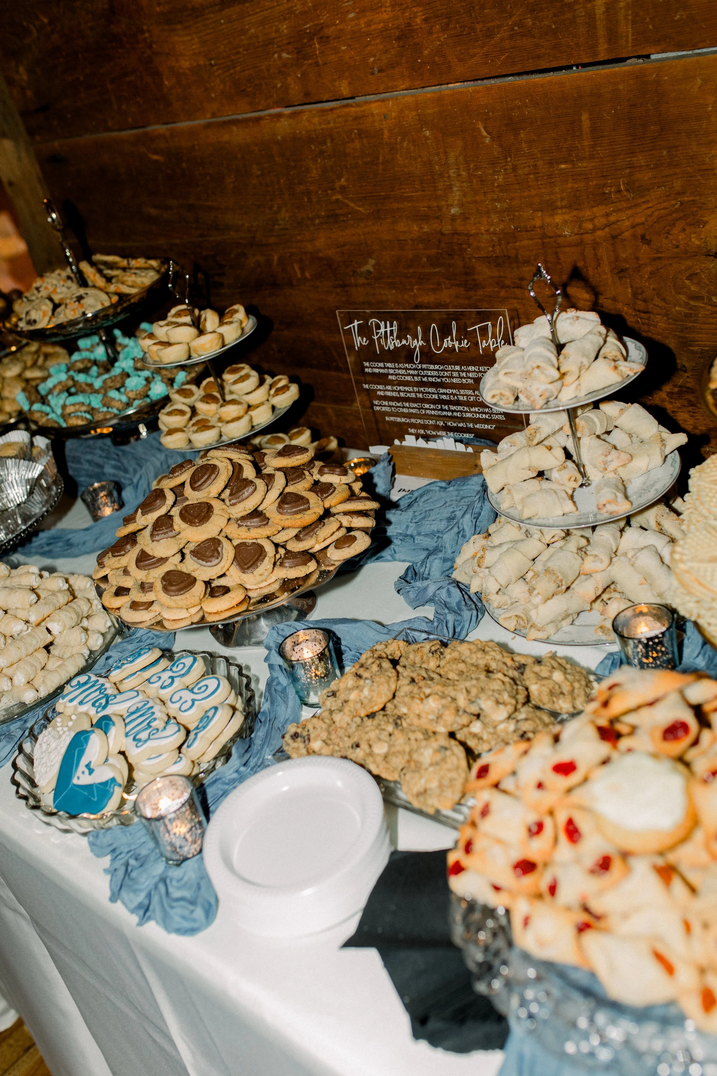rustic wedding venue pittsburgh cookie table