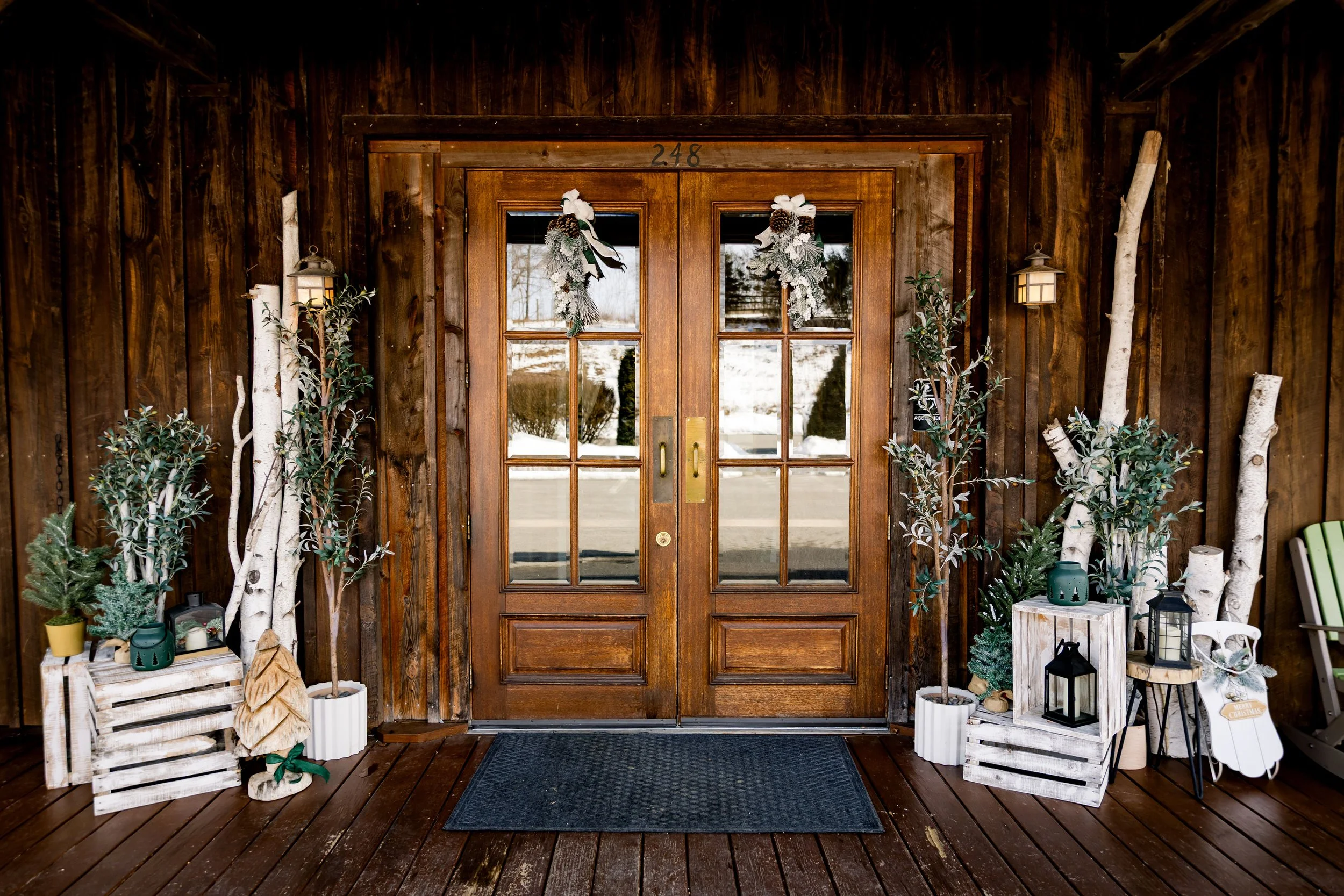 rustic barn wedding venue decor