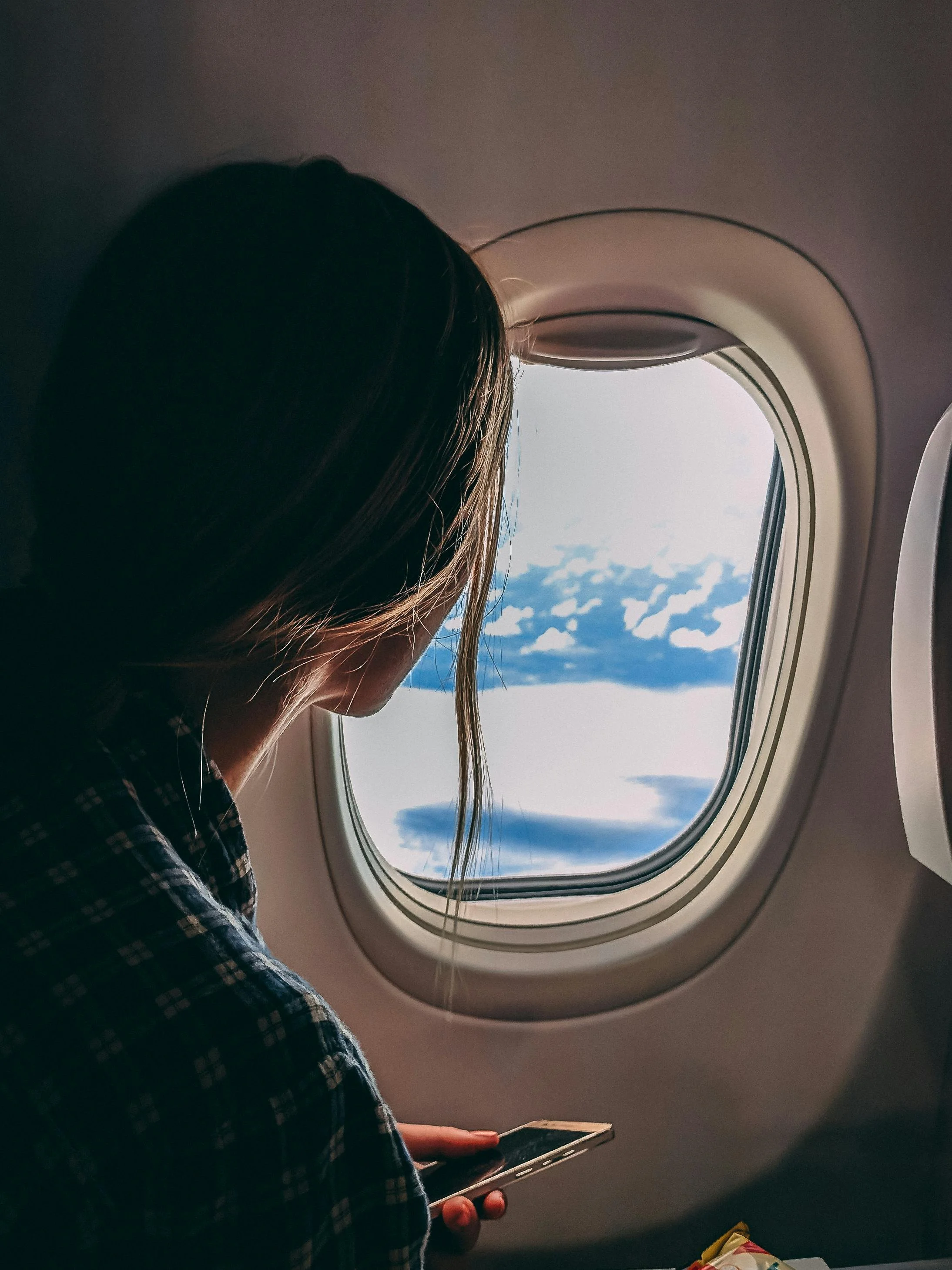 8 Tips to Tackle Travel Anxiety During the Holidays