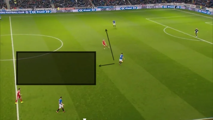 Goldson not driving out.jpg