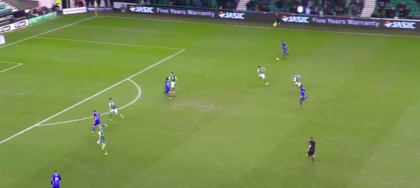 Kamara finally makes the pass after transitioning the ball from box-to-box all on his own. This will lead to Candeias’ initial shot & then eventually Rangers only goal.