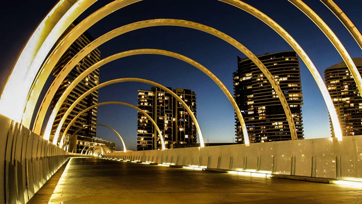 Web Bridge Docklands-2.jpg