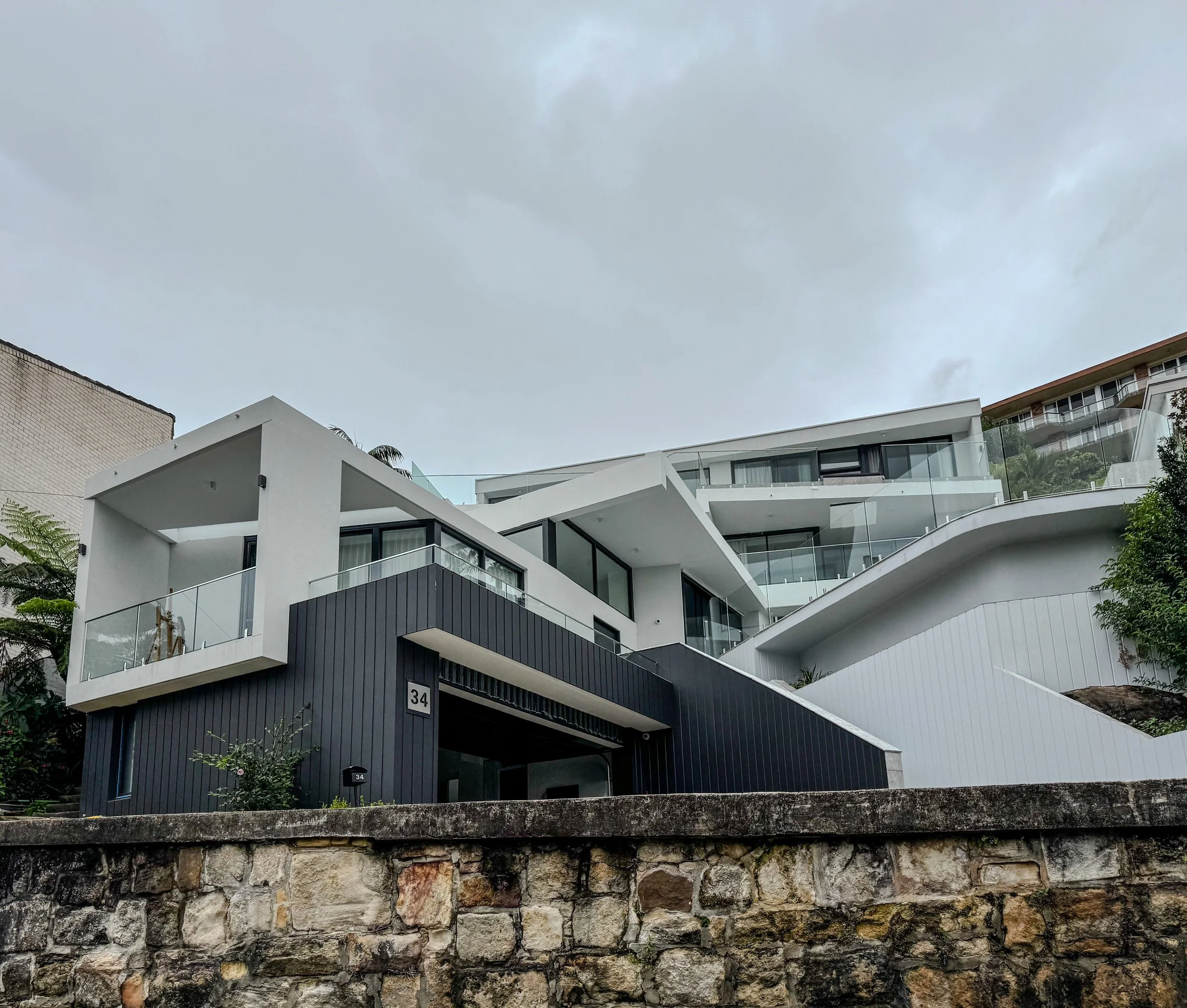 stacked-house-homes-sydney-spiralarchitectslab-exterior-01.jpeg