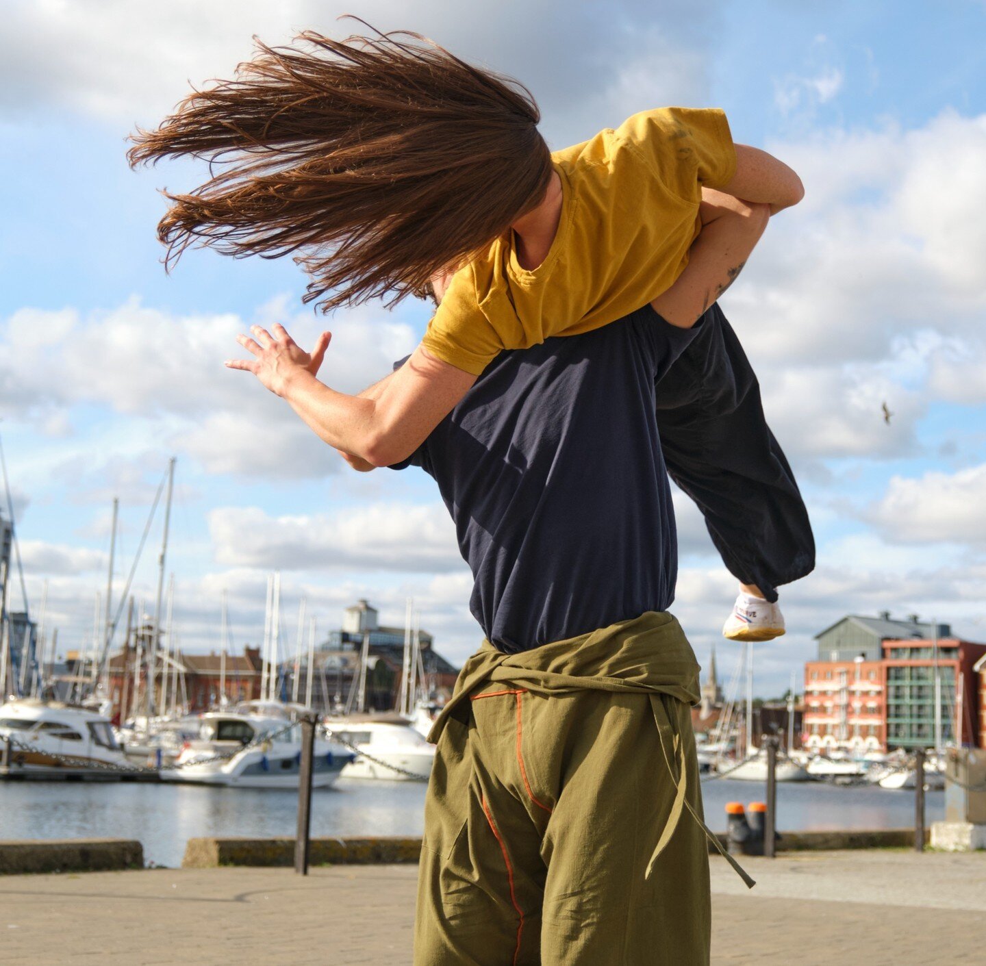 📣 DON'T MISS THIS!! 📣 

Head to #BellSquareLDN tomorrow to catch @vanhulledt's DOVETAIL show!

This spectacular show fuses elements of &lsquo;breakin&rsquo; &amp; martial arts to create a fantastic contemporary dance performance!

🗓️ Sat 20 May, 1