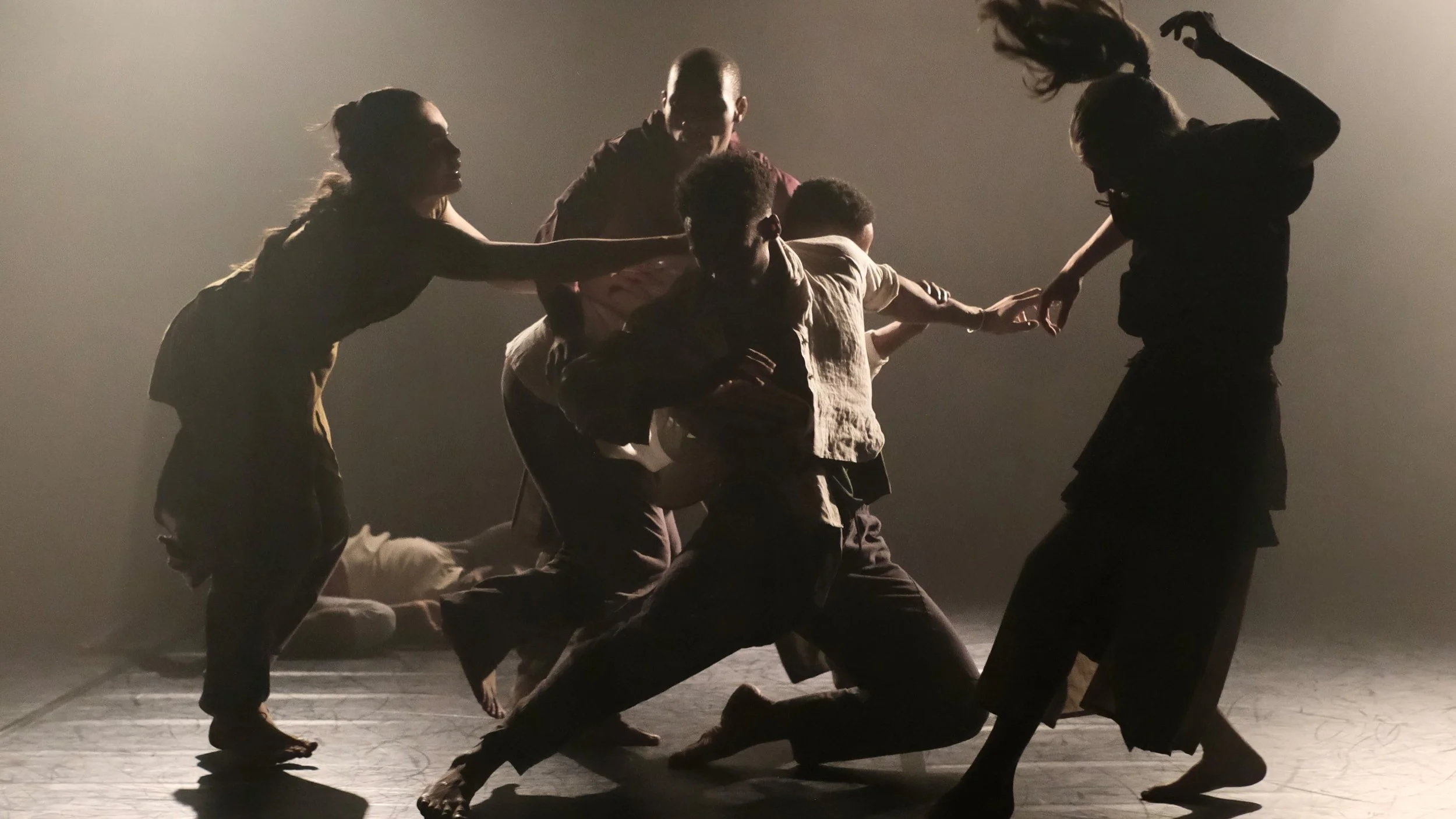 dancers perform Echoes of Dust by ACE Music and Dance