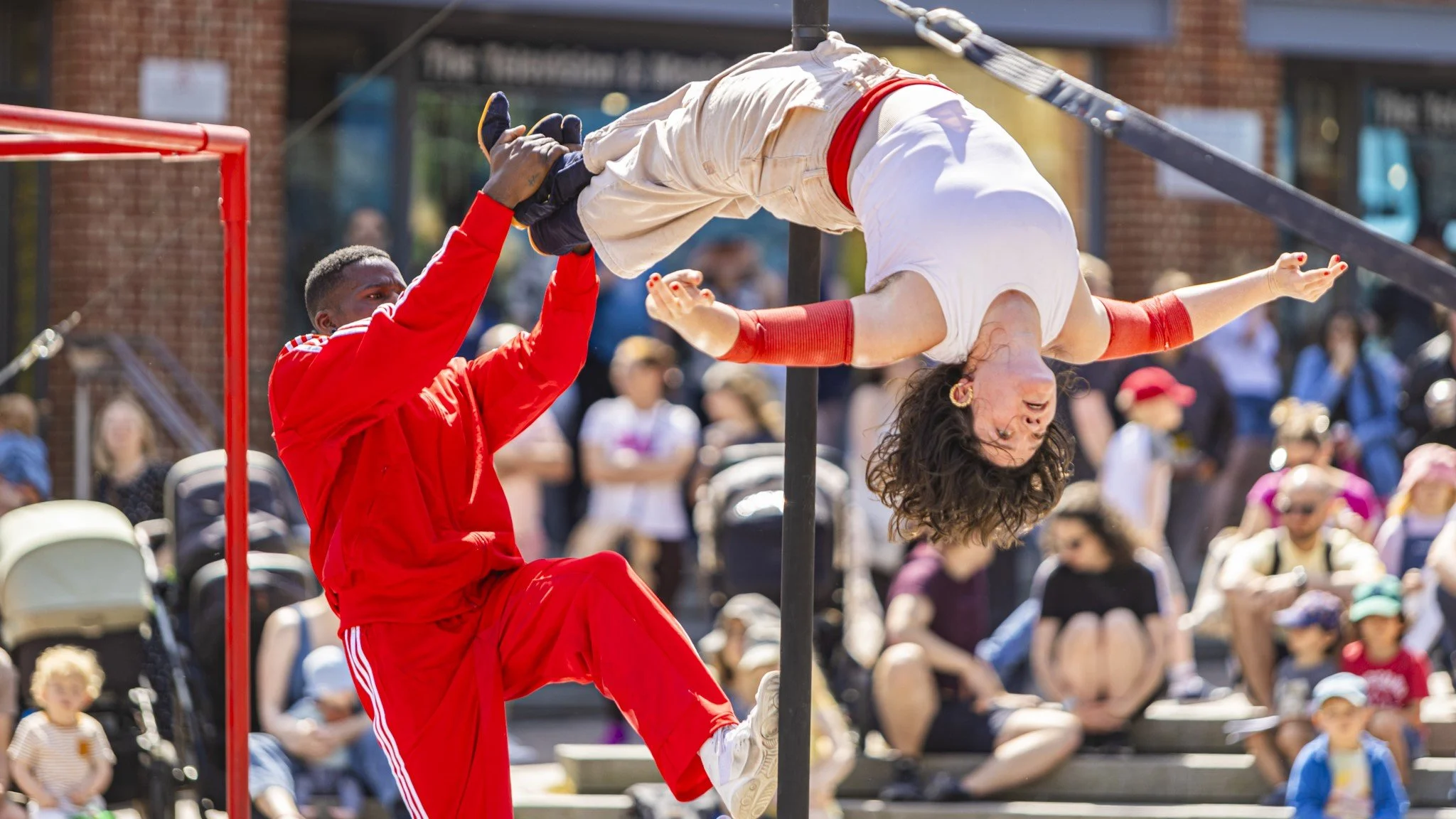 Sadiq Ali dance performers in Tell Me