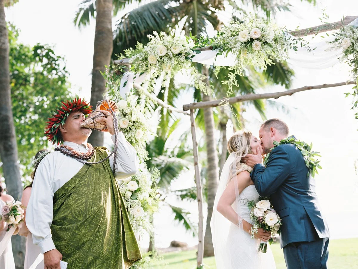 wendylaurelmauiweddingatolowalu-81.jpg