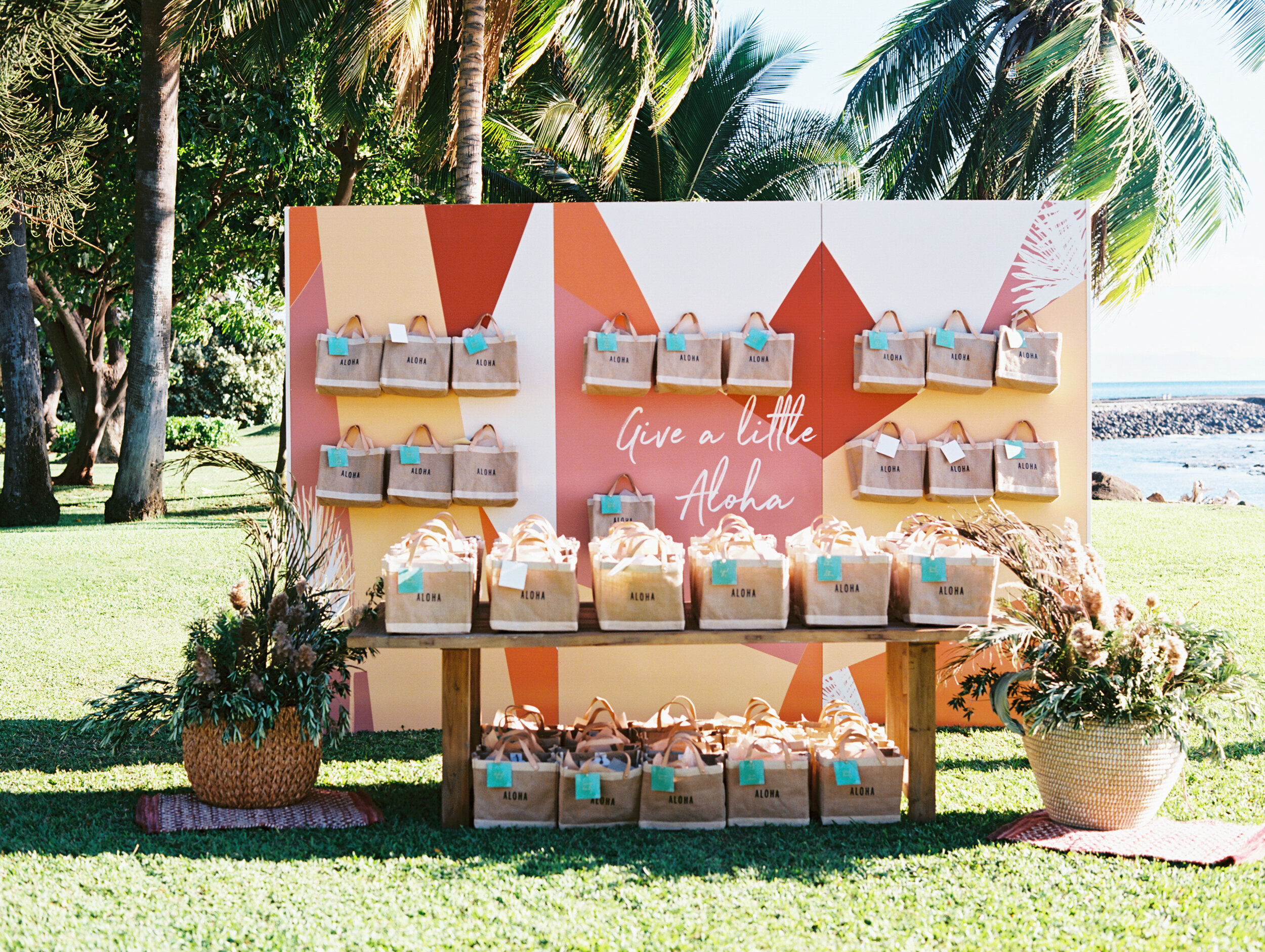 How-To: Assemble a Hawaiian-themed Welcome Bag for a Destination