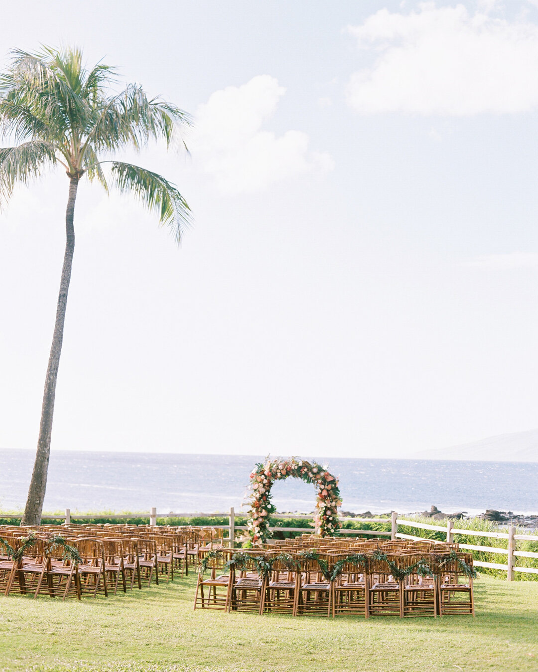 What is your vision walking down the aisle?  For this couple, we made their vision come true!
.
.
rentals: @inspirationhawaii
florals:
venue: @montagekapalua
.
. 
#unveiledhawaii #unveil