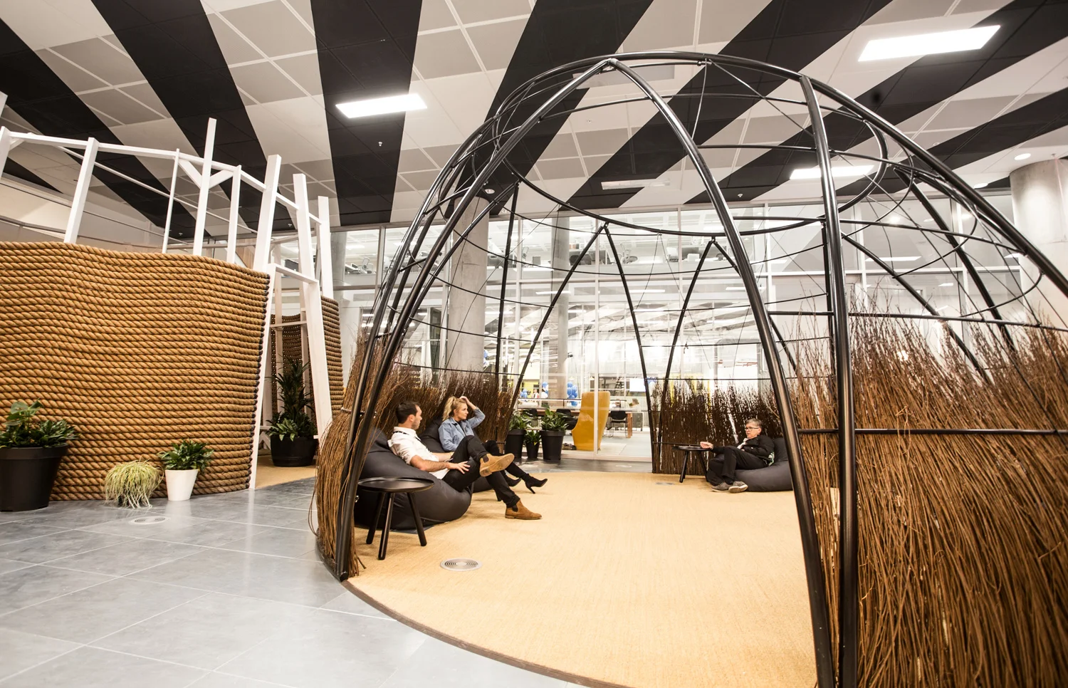 Huckletree_Willow_Hut___Meditation_Garden_Sep_17.jpg