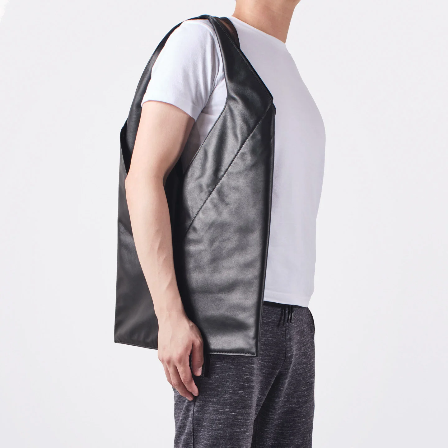 T0601 112 Willows leather 1.jpg