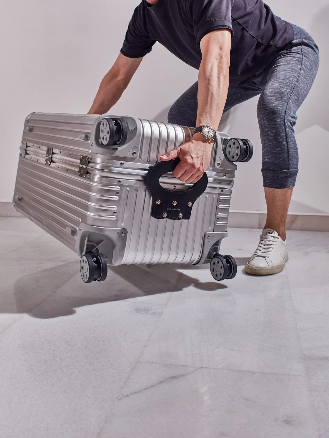 V0910 030 Willows Leather Rimowa.jpg