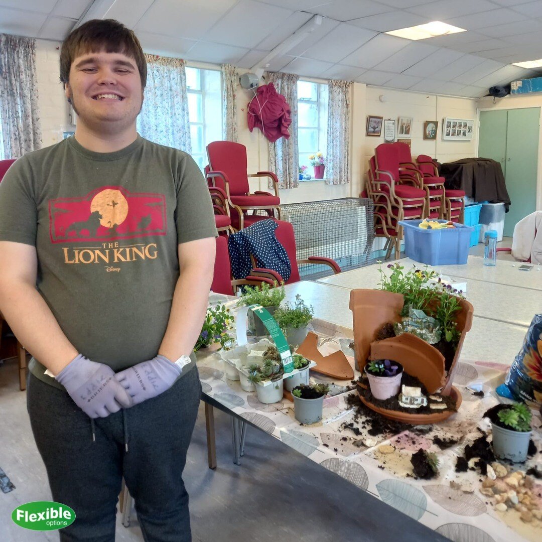 Eddie has been making an amazing display piece for the garden. Bravo, sir. It's beautiful. 

 #garden #gardenlove #gardendesign #flowerpot