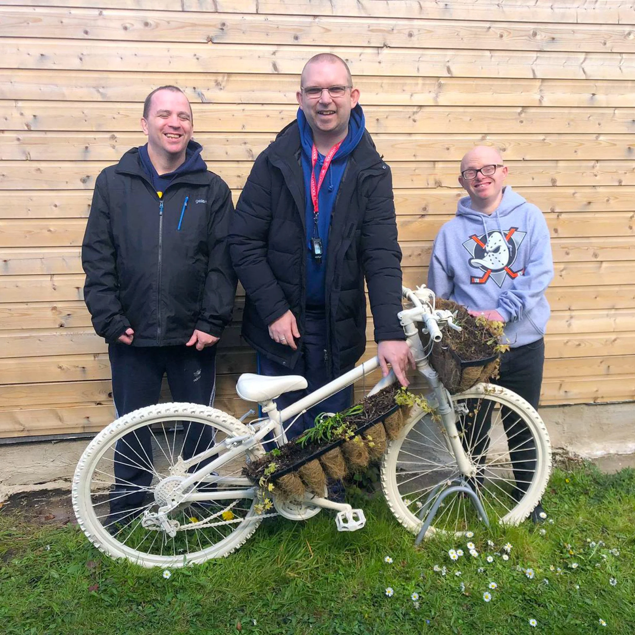 the garden bike planter.jpg