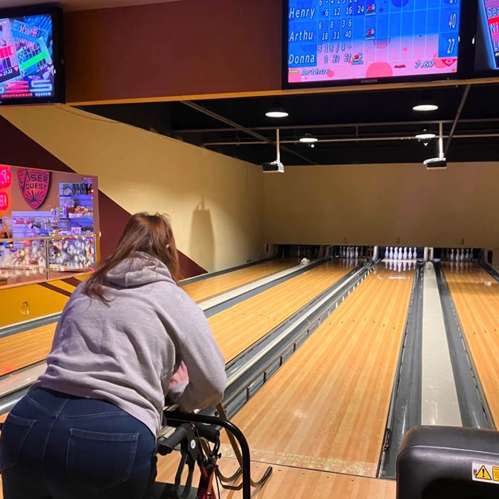 Zoe Bowling.jpg