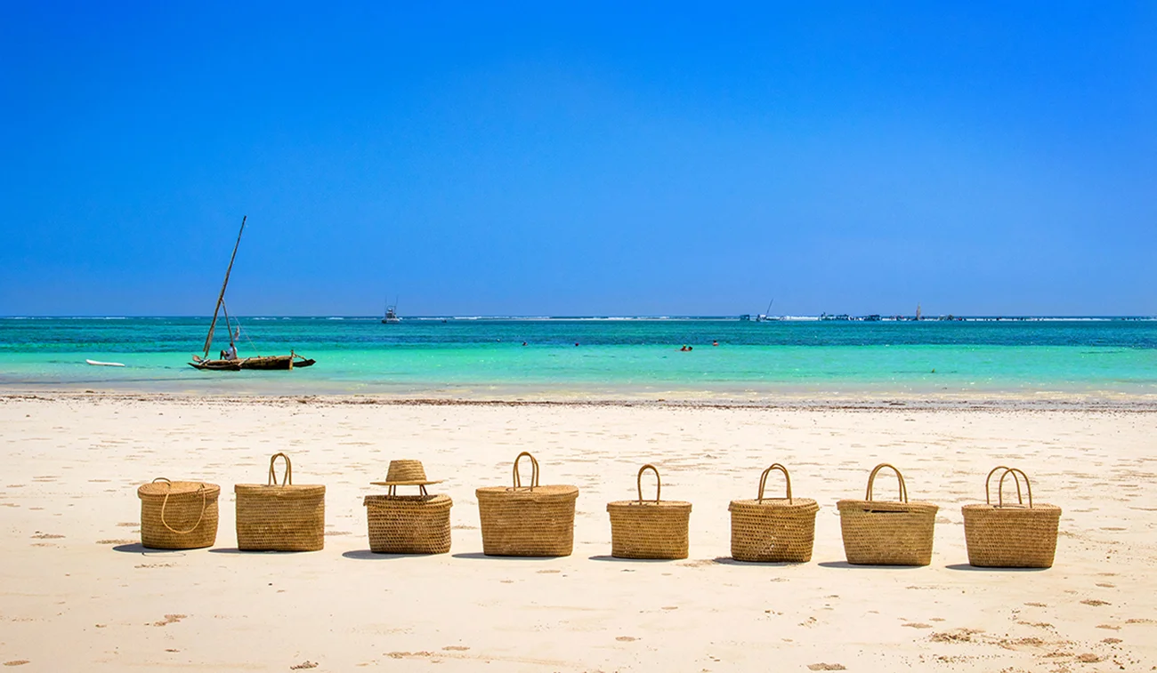 Diani Beach - shop on the beach