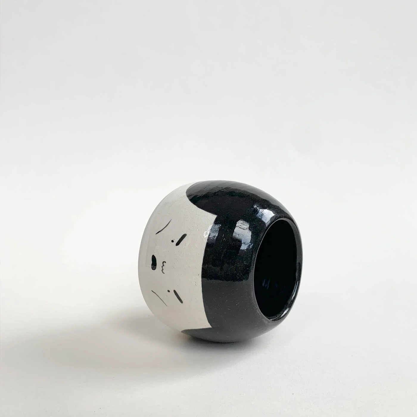 Sumo Pot Amy Victoria Marsh 01.jpg